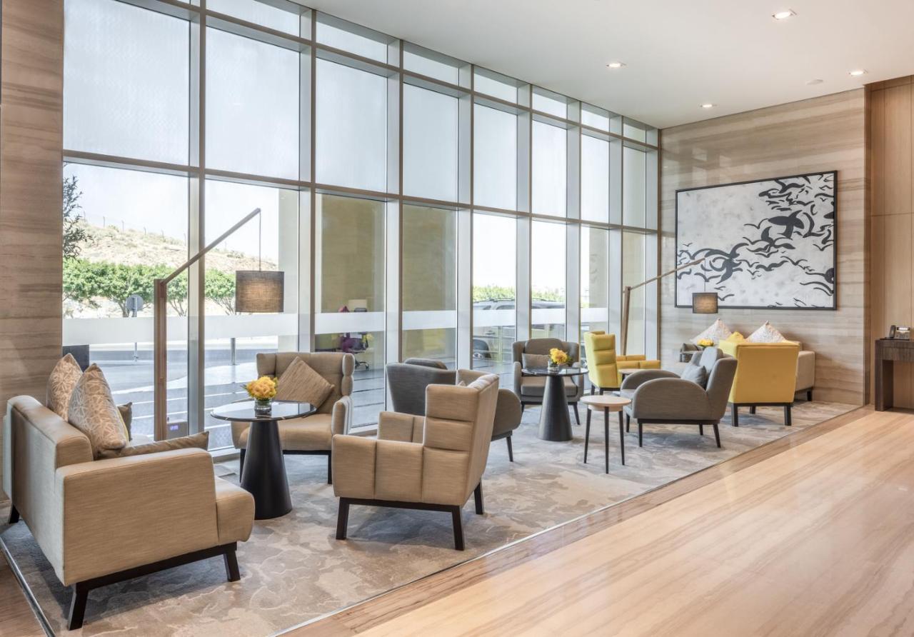 Citadines Abha Aparthotel Luaran gambar The Lounge at the airport