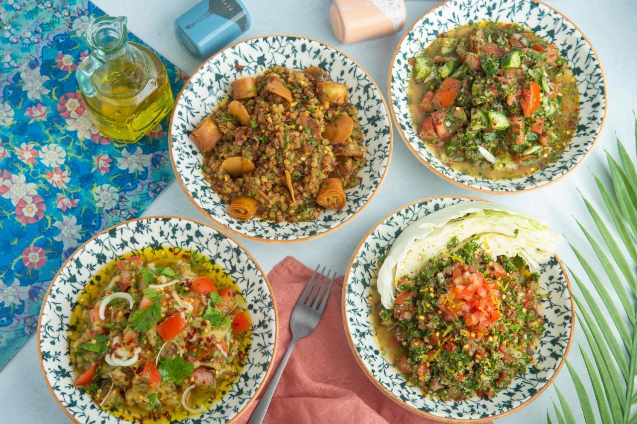 Citadines Abha Aparthotel Luaran gambar Israeli salads